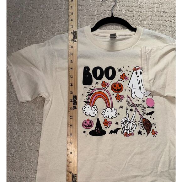 Gildan Heavy Cotton Halloween BOO Ghost Rainbow T-Shirt Youth Medium New - Picture 3 of 5